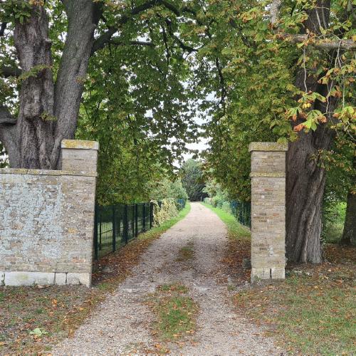 Photo de l’entrée principale aujourd’hui