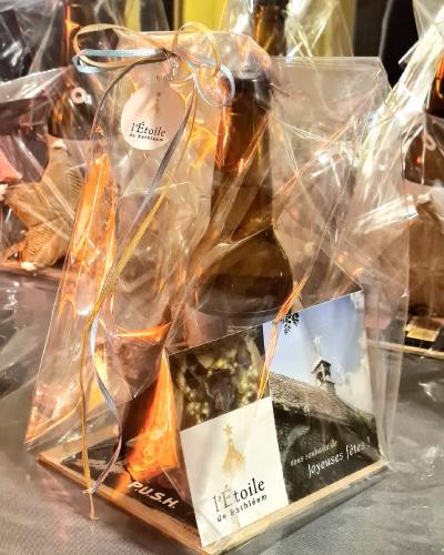 Le kit cadeau avec sa carte postale